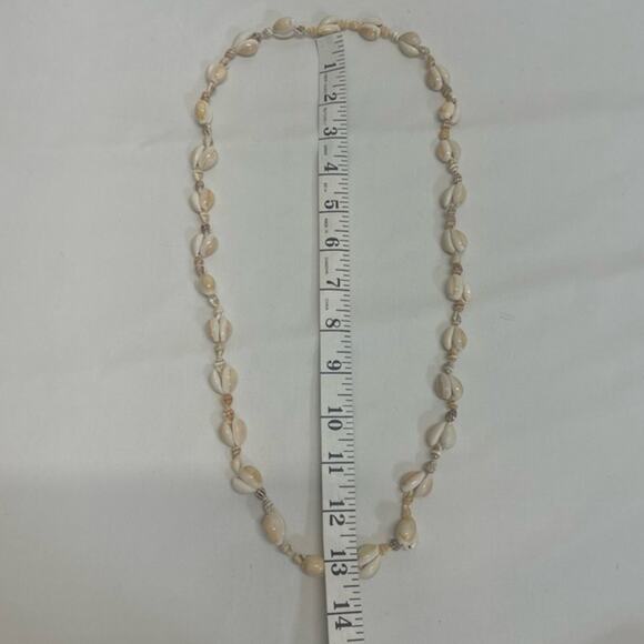 Vintage Seashell Necklace statement 34” Pullover Mini Conch Shells - Picture 4 of 6